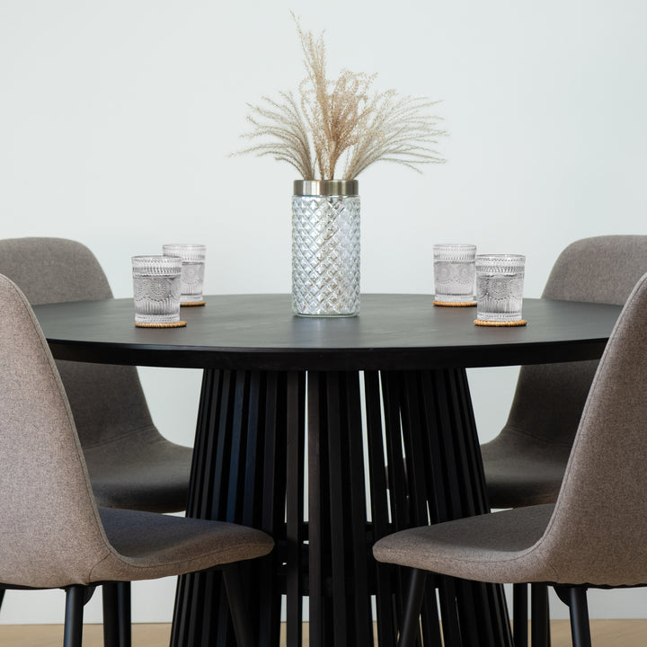 QUVIO Eetkamerstoel Lilly - Polyester - Staal - Lichtbruin - Set van 2 (6)