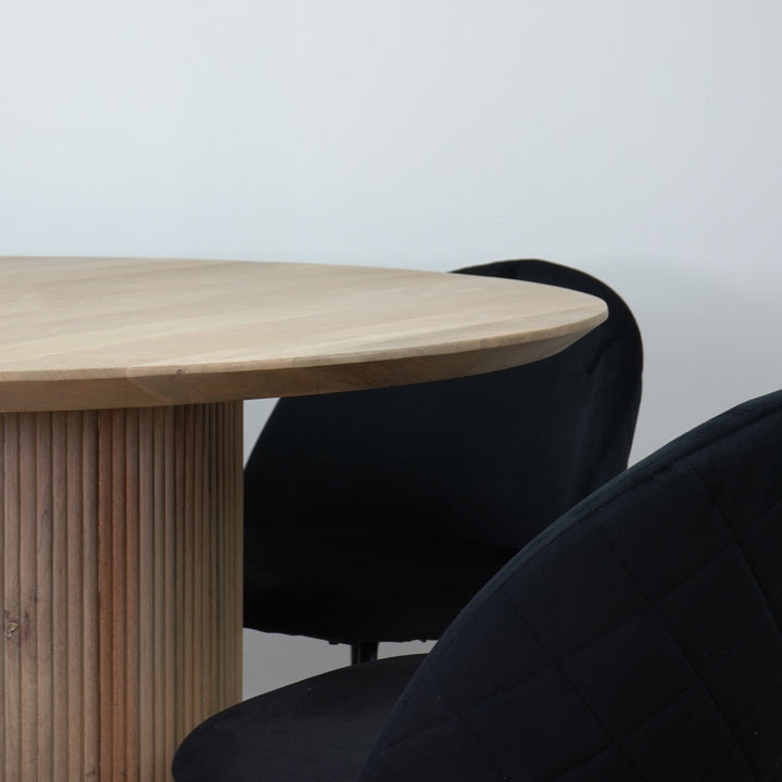 QUVIO Zwarte eetkamer stoel Lowen - Fluweel - Staal - Zwart - Set van 2 (6)