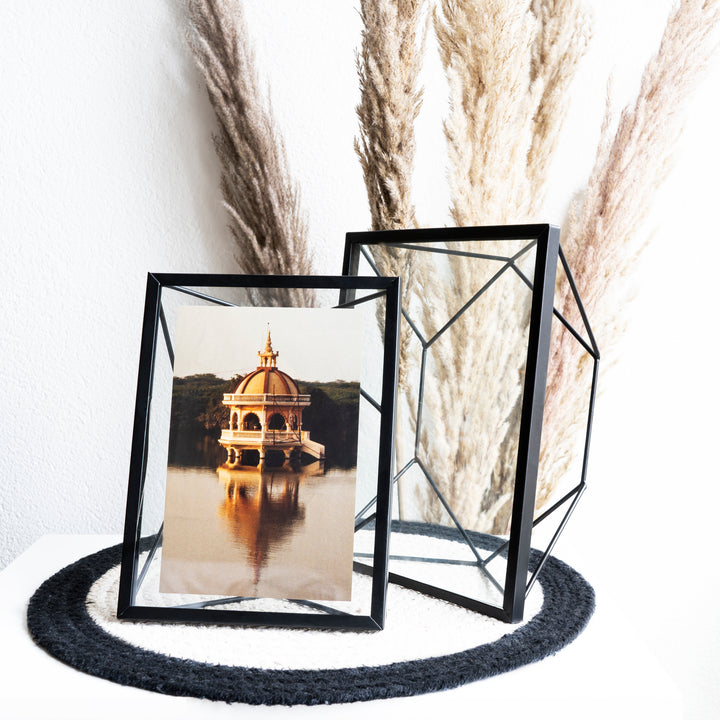 QUVIO Fotolijstje hexagon staal 17.5 x 23cm - Zwart (3)