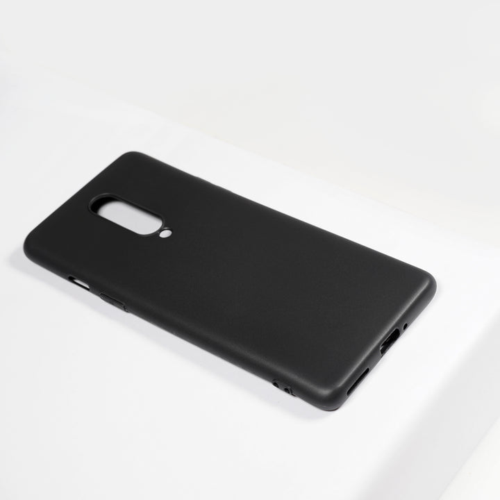 BMAX Essential matte case OnePlus 8 Hoesje - Black/Zwart (2)